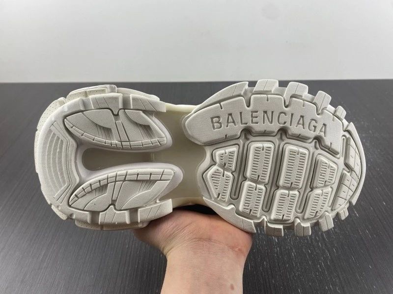 Balenciaga Track Sneaker "White/Rainbow Laces" | РАЗМЕРИ: 35 до 46