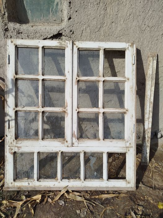 Derazalar sotiladi. 1 ta 140×160, 2 ta 90×150. Manzil:Toyloq tuman