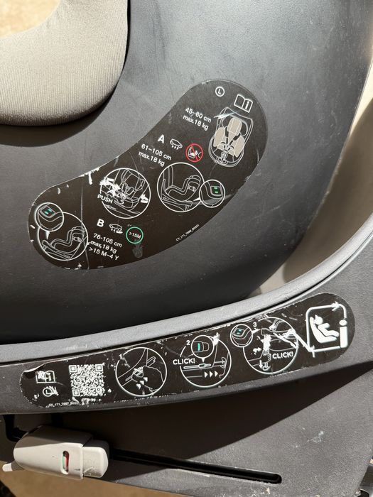 Scaun auto pentru copii Cybex Sirona, cu bază rotativă și picior de sprijin