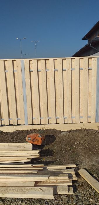 Garduri din panouri tip jaluzea,sipca metalică, plasa bordurata, tabla