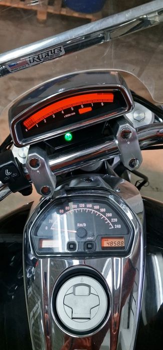 DOAR 8. 299 Euro până pe 19 MAI - Suzuki Intruder VZR1800/M1800R/BOULEVARD M109