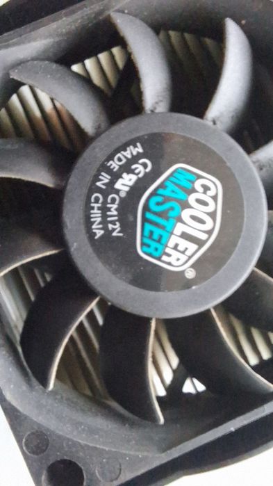 Продавам охладител за процесор Cooler Master CM12V