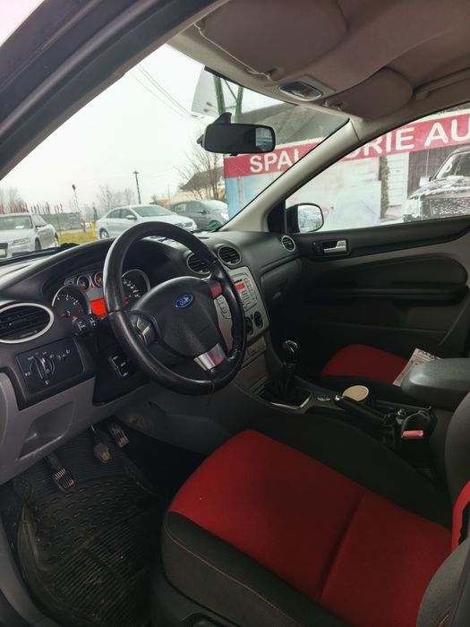 Vând Ford focus MK2