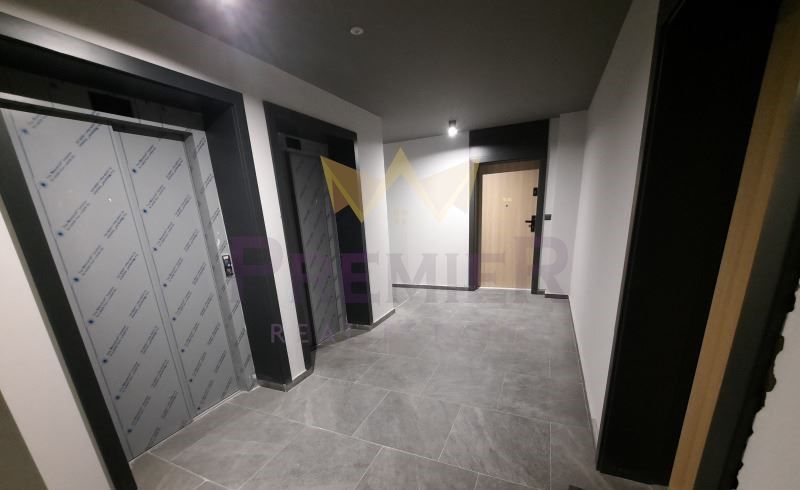 Продава се Двустаен апартамент в София, Витоша - 72 кв.м за 1870 €/кв.м - Снимка #8