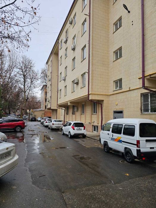 2х комнатная квартира на 1 этаже 40кв/м, в Самарканде