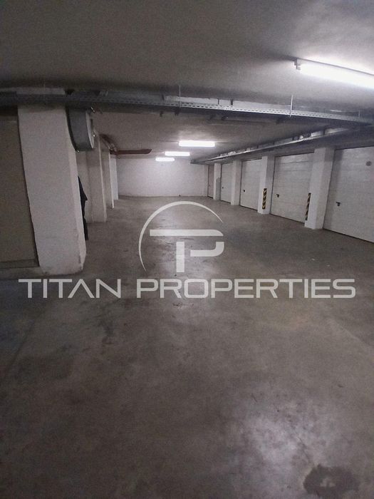 Продава се Гараж / Паркомясто в София, Център - 27 кв.м за 2408 €/кв.м - Снимка #2