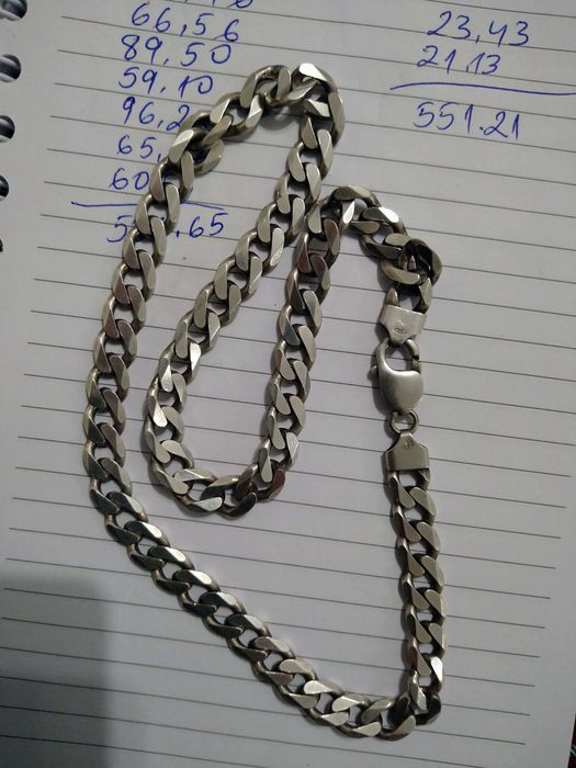 Сребърни гривни и ланци