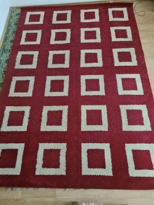 Covor modern 200/291 cm. Sibiu. Pret 270 ron