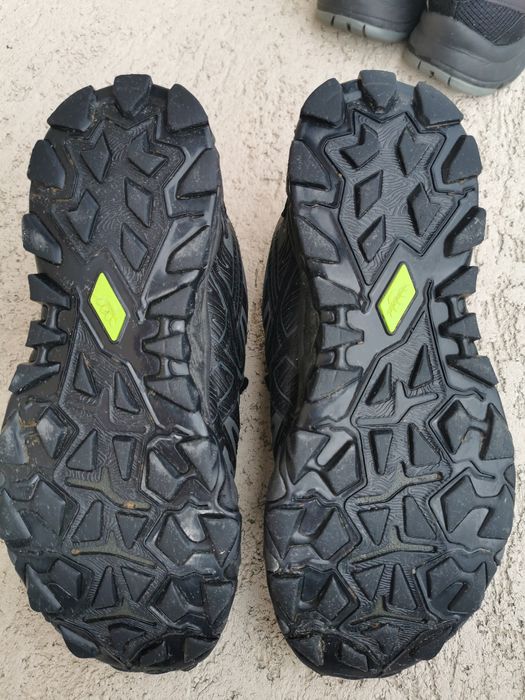 Asics 40.5 cu goretex