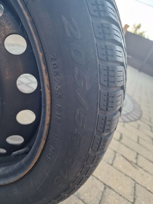 Cauciucuri iarna cu jante și capace Honda civic 2019