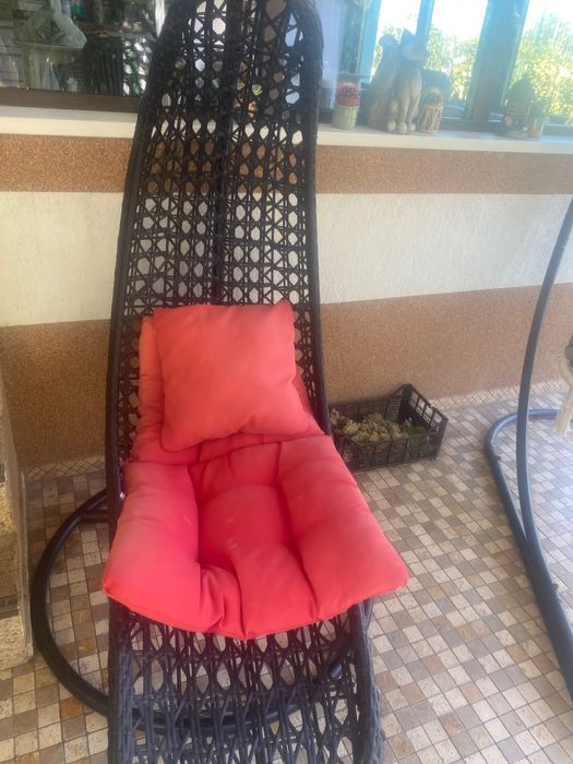 Vând un balansoar de grădină bine păstrat