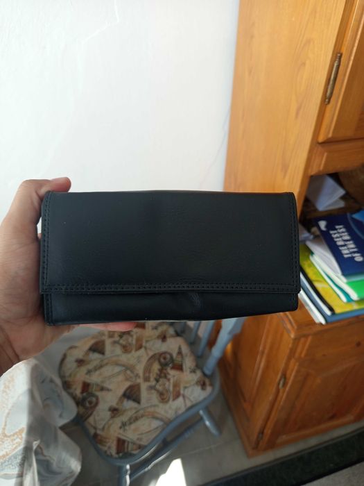 Сервитьорски портфейл