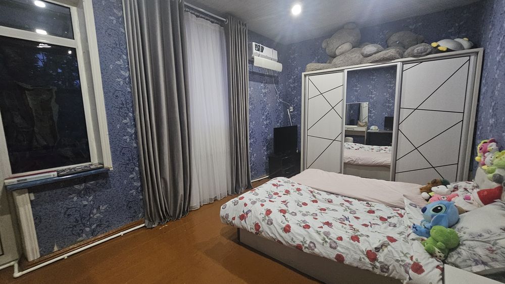 Продается 2-комнатная 78 кв.м квартира в центре Чирчика