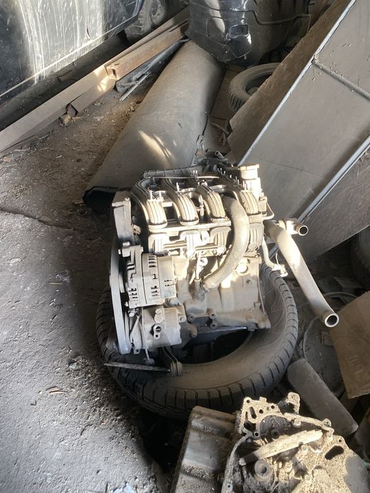 Продам Приоры по запчастям