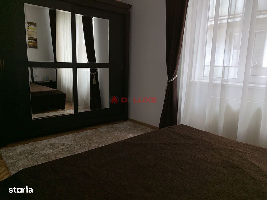 Casă / Vilă cu 6 camere în zona Sud-Est