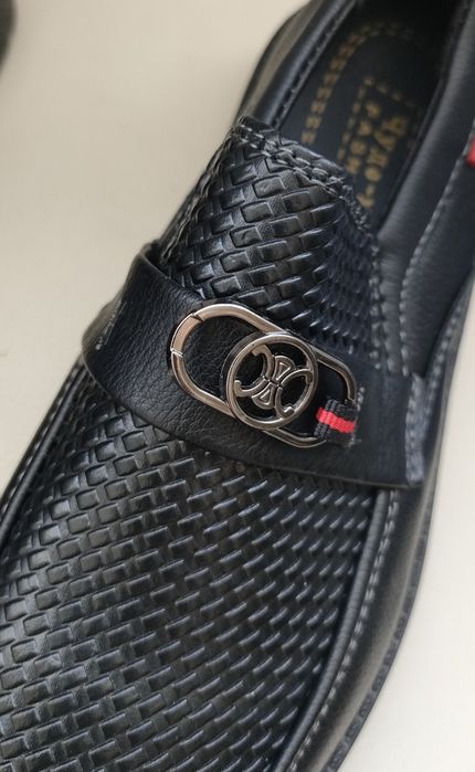 Продаю туфли мальчиковые 34 рр