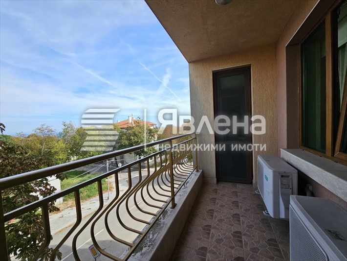 Продава се Двустаен апартамент в Варна, Галата - 90 кв.м за 1555 €/кв.м - Снимка #6