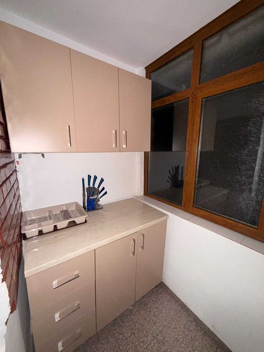 Vând apartament 3 camere,  decomandat, in suprafață de 69mp , etajul 1, str a III a localitatea Sulina jud. Tulcea
