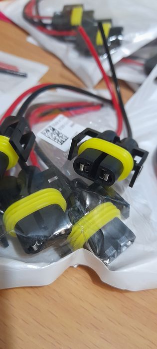 Продам фишки под лампу H11/Н8.