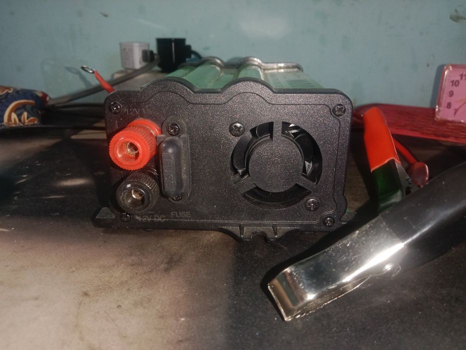 Инвертор автомобильный