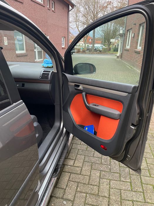 VW Touran CROSS 2.0TDI 140ps