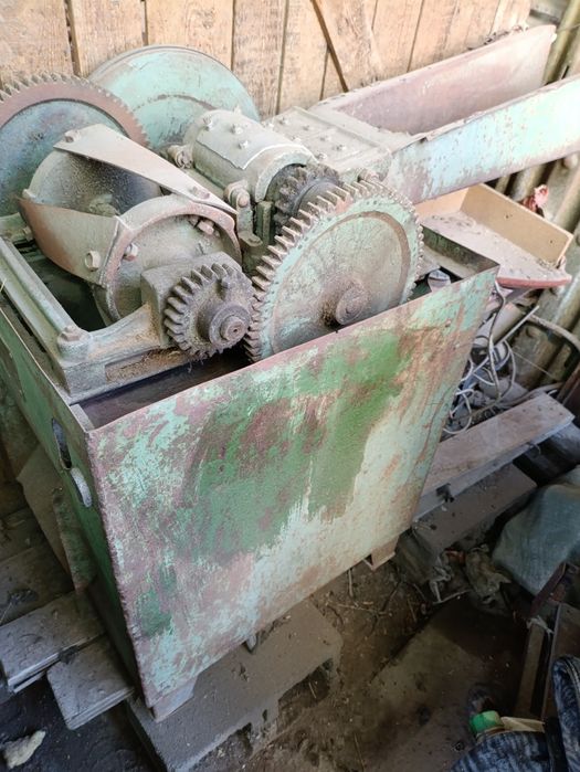 Продам сено дробилку