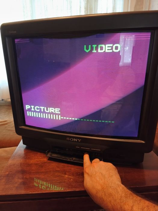Телевизор Sony Trinitron KV-2185MT