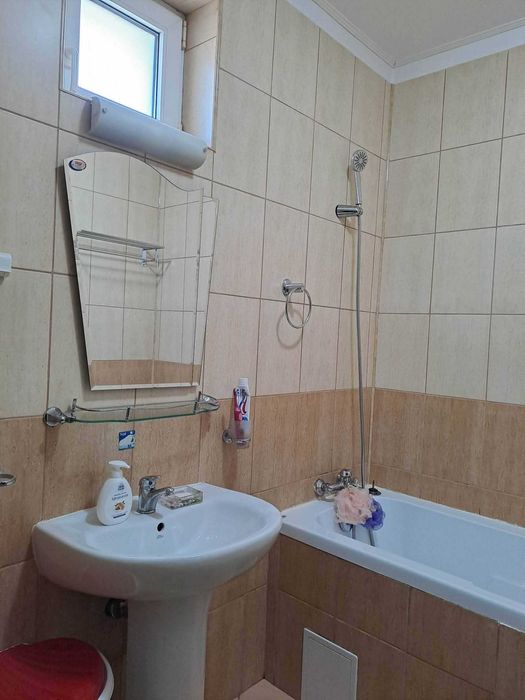 Vând apartament