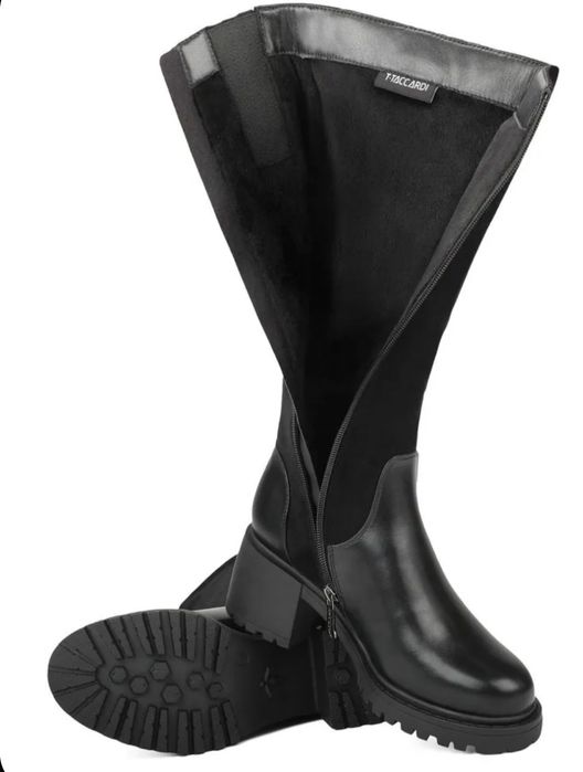 Скидка! Срочно!Новые зимние теплые сапоги 40 размера