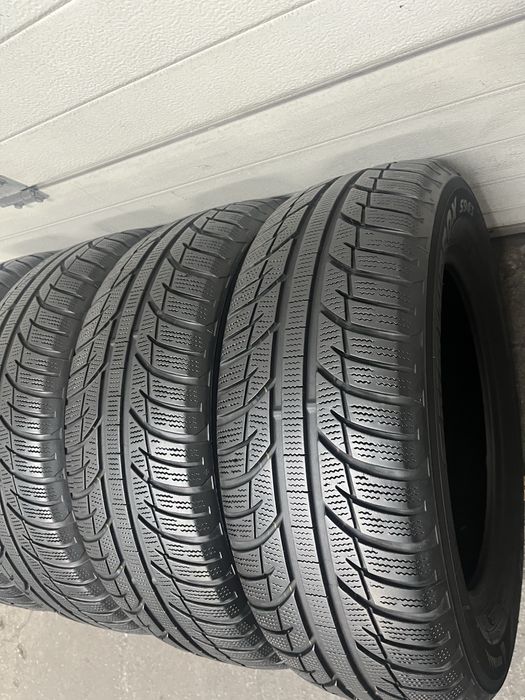 Anvelope toyo 195/65/15