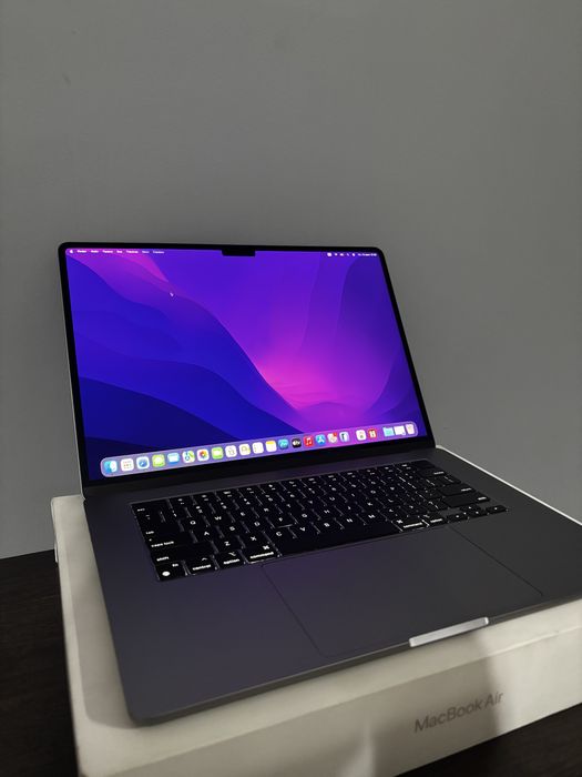 Macbook air m2 2023 года, 15.6