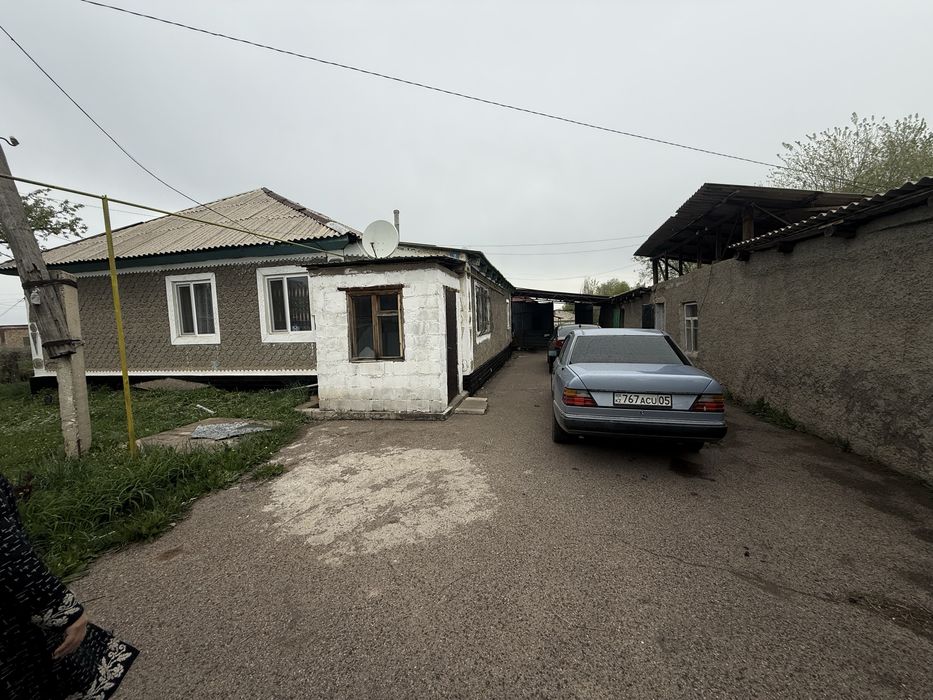 6 комнатный дом, 20 сот. Земли,