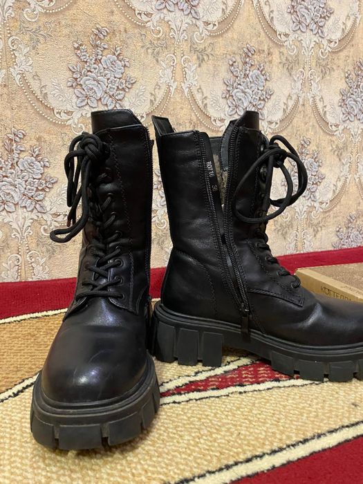 Продам сапожки зимние