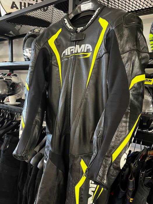 Кожен мото екип ARMR MOTEGI 2.0 Vented, UK42/EU 52- M/L,голяма гърбица