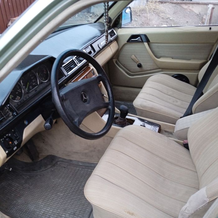 Продам Мерседес 2.6