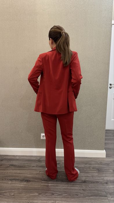 Костюм новый 42-44