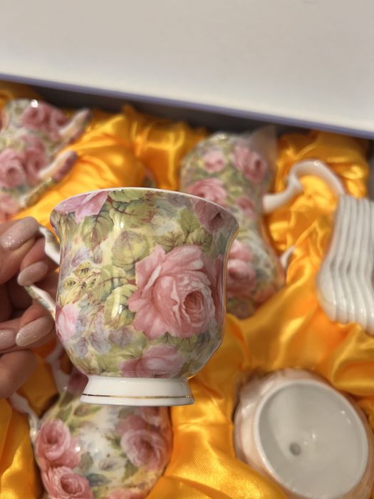 Чайный набор из фарфора