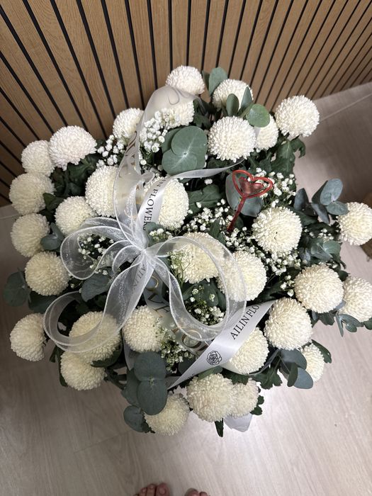 Цветы только что подарили