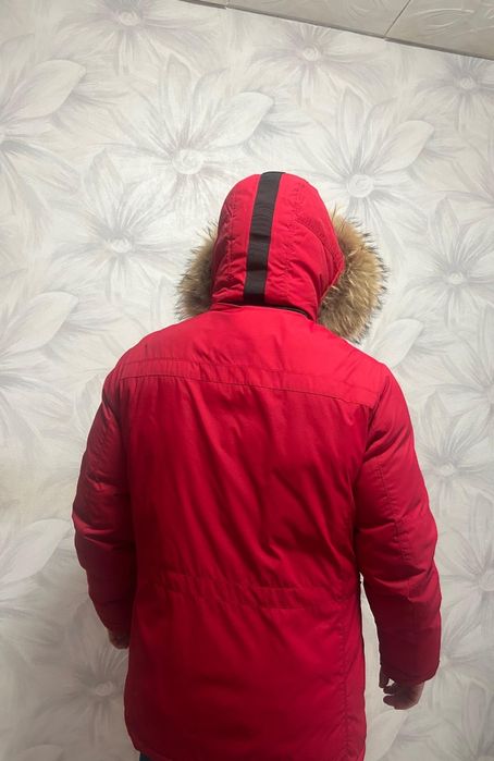 Продам Зимнию куртку