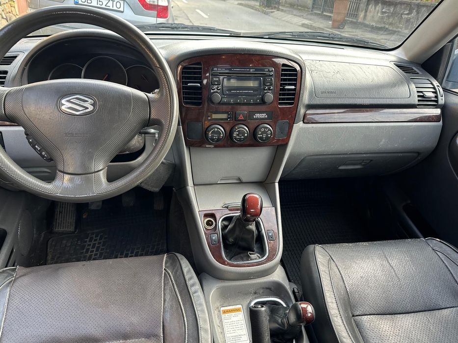 Vând grand vitara LIMITED EDITION