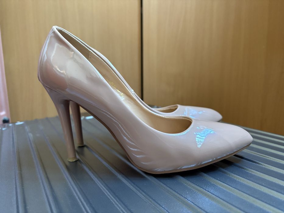 продается туфли в хорошем состоянии