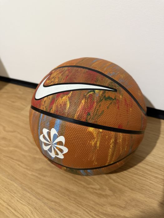 Баскетбольный мяч Nike