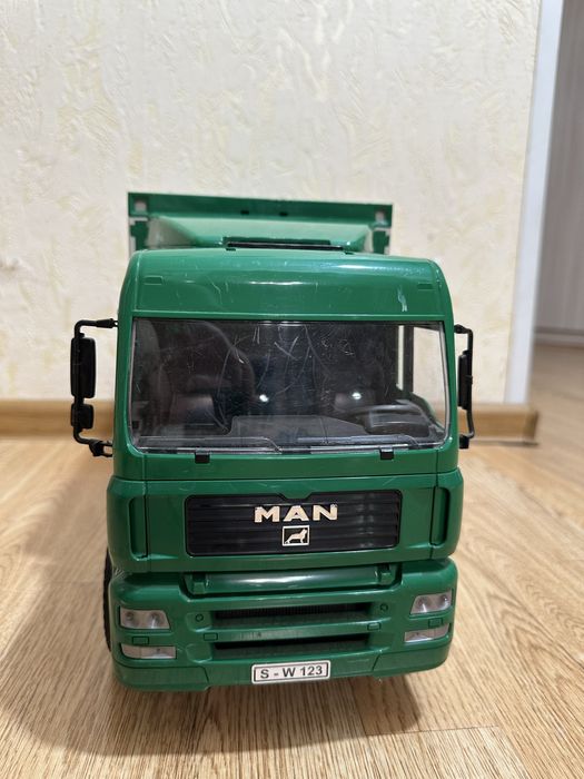 Bruder грузовик Man машинка игрушка