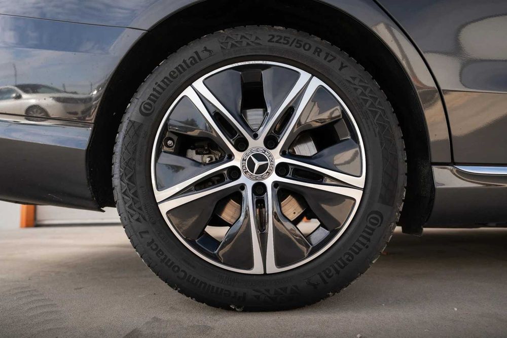 Mercedes-Benz C220d 194кс. Facelift/9G/LED/NAVI/CAMERA