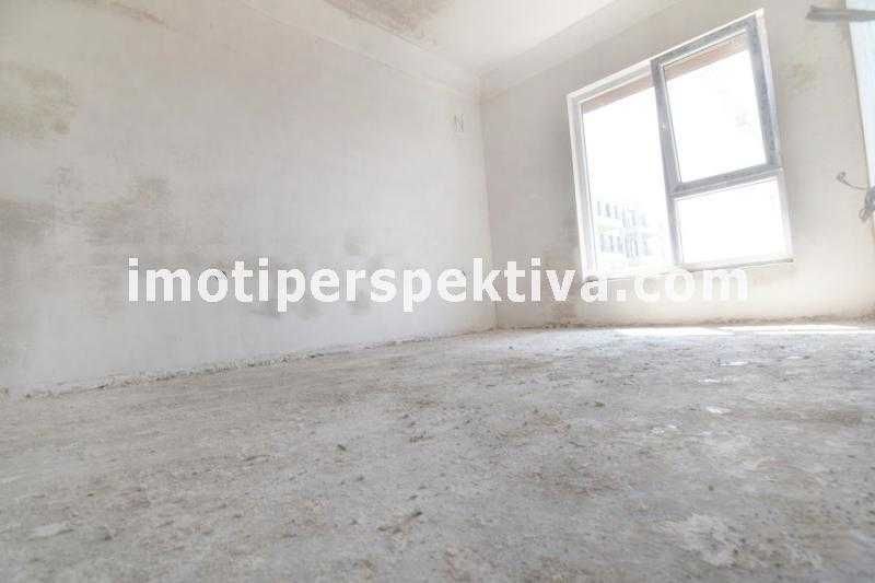 Продава се Двустаен апартамент в Пловдив, Христо Смирненски - 82 кв.м за 1035 €/кв.м - Снимка #2