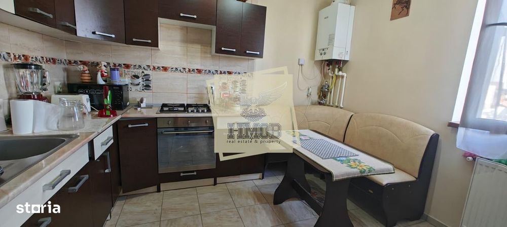 Apartament 3 camere terasa 80 mp si  curte 145 mp zona Calea Cisnadiei