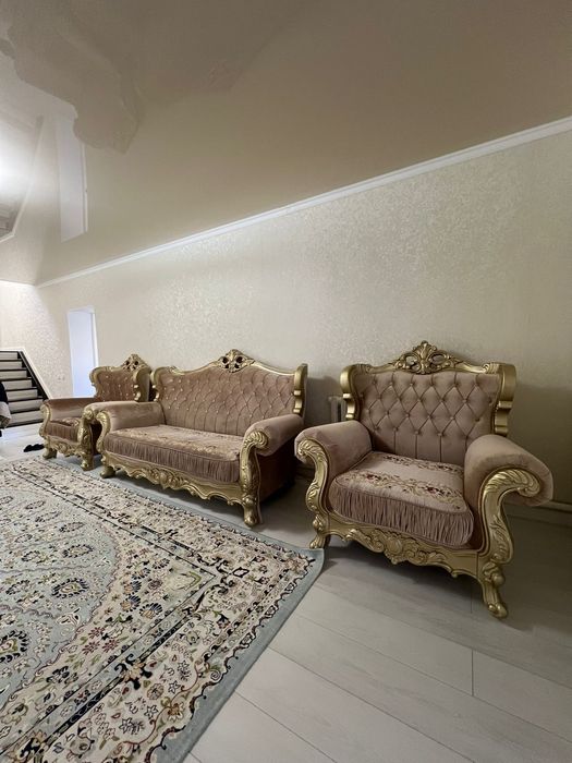 Диван сатылады.  Сост хорошие.