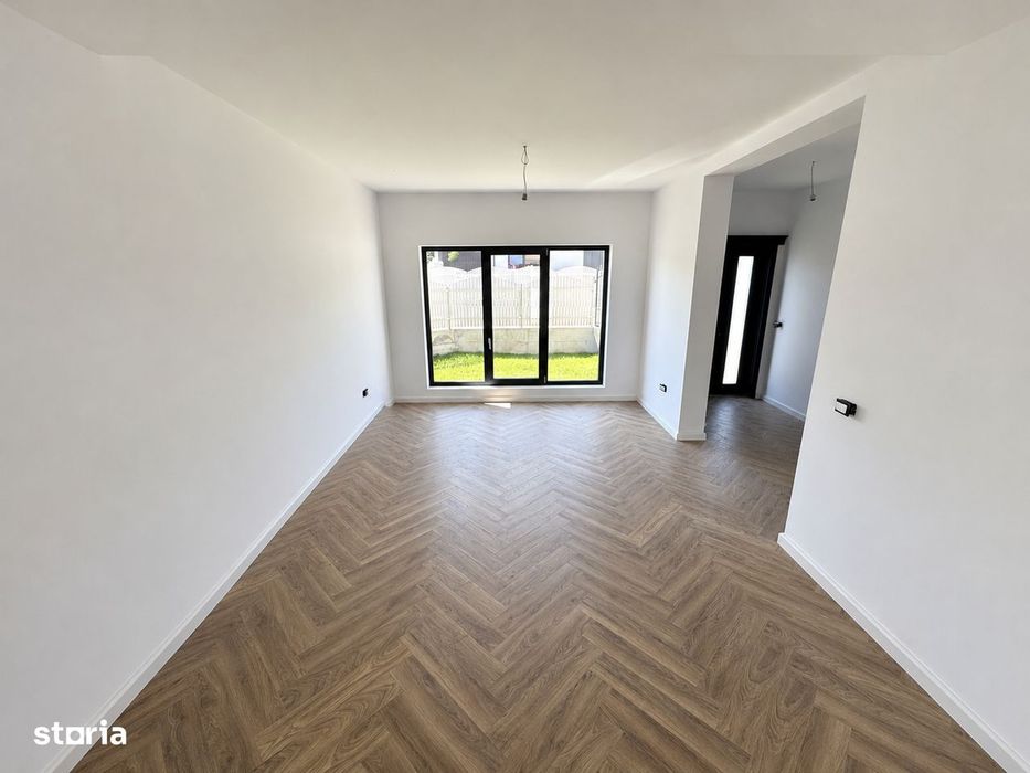 ASFALT! Incalz in pard! Vila 4 camere, Bucium-Hlincea