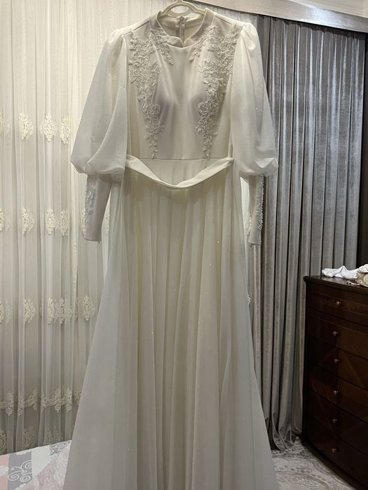 СРОЧНО продаю вечернее платье