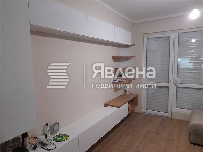 Продава се Тристаен апартамент в Пловдив, Кючук Париж - 81 кв.м за 2099 €/кв.м - Снимка #2